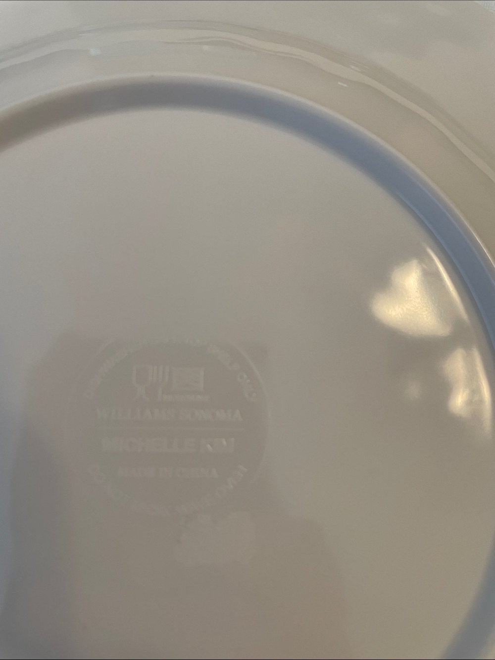 Williams Sonoma Michelle Kim Watercolor Plastic Outdoor Plates (5) - Picture 3 of 10